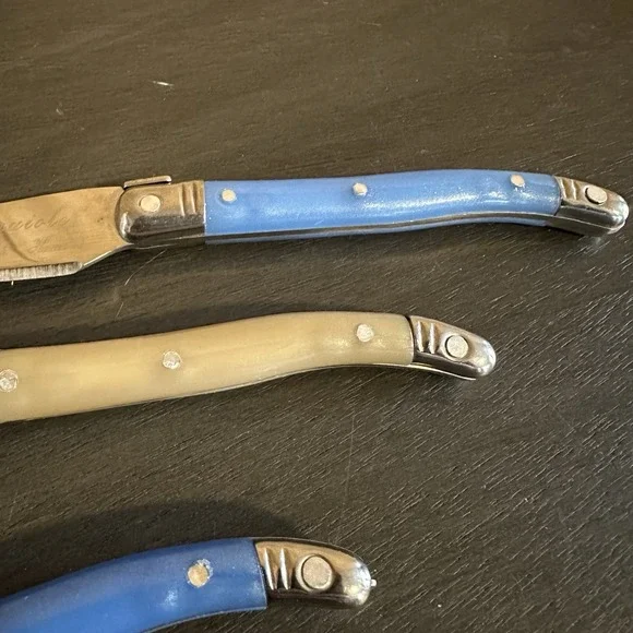 French Home Laguiole Blue & Neutral 3-Pc. Cheese Set Fancy Kitchenware Utensils - Picture 6 of 8